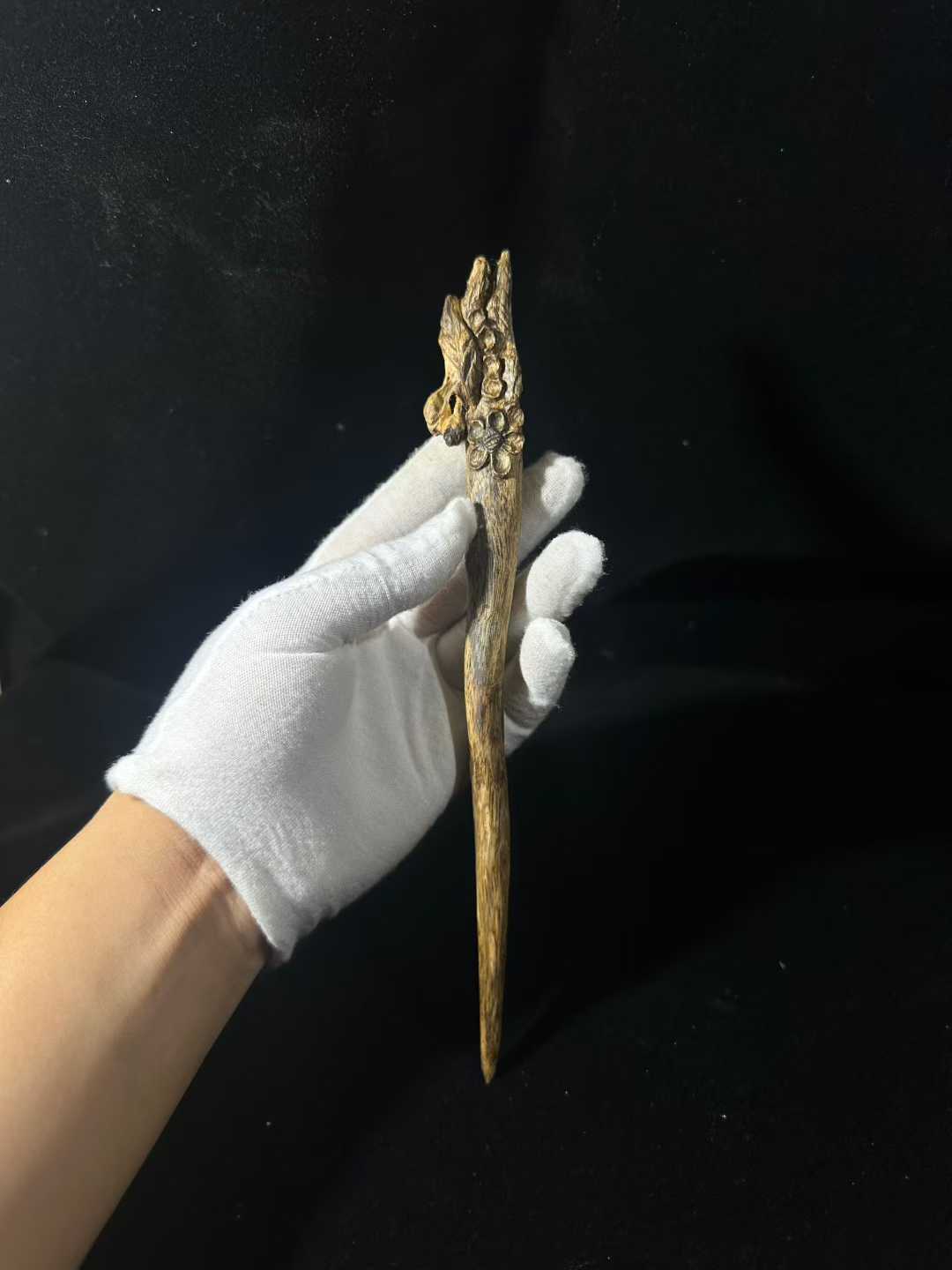Natural Agarwood hairpin Ancient Retro style
