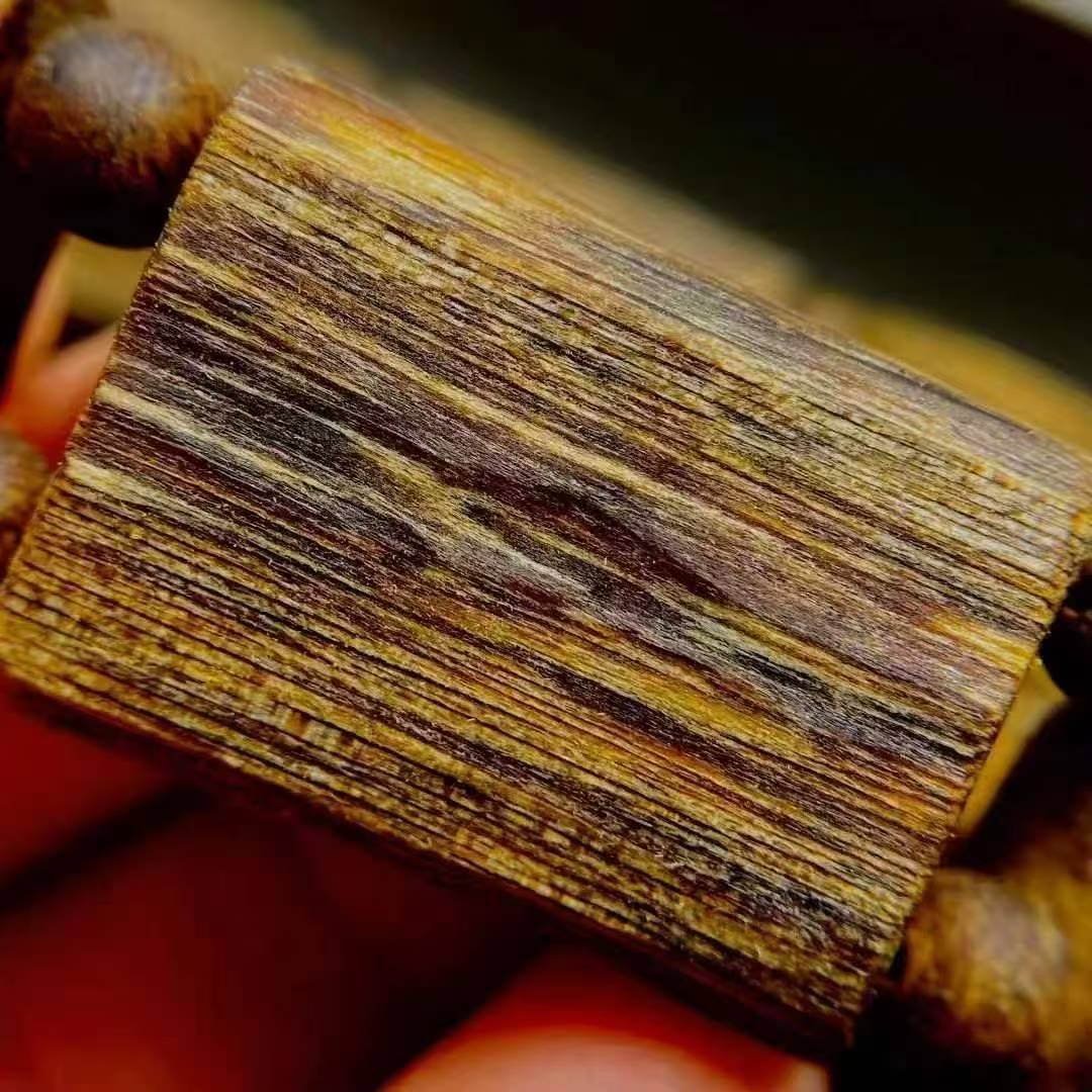 White Kynam Agarwood Double-row bracelet