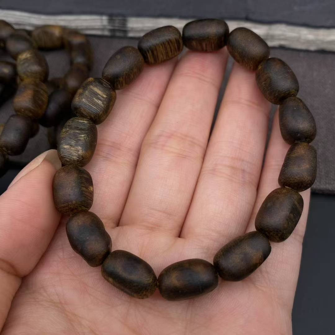 Purple Kynam Scar-leaving random-shaped Bracelet