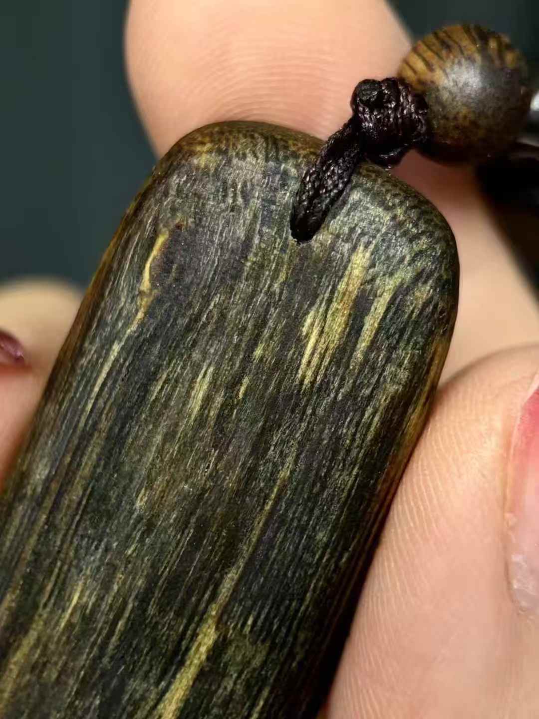 High-oil Agarwood Sarira Pendant
