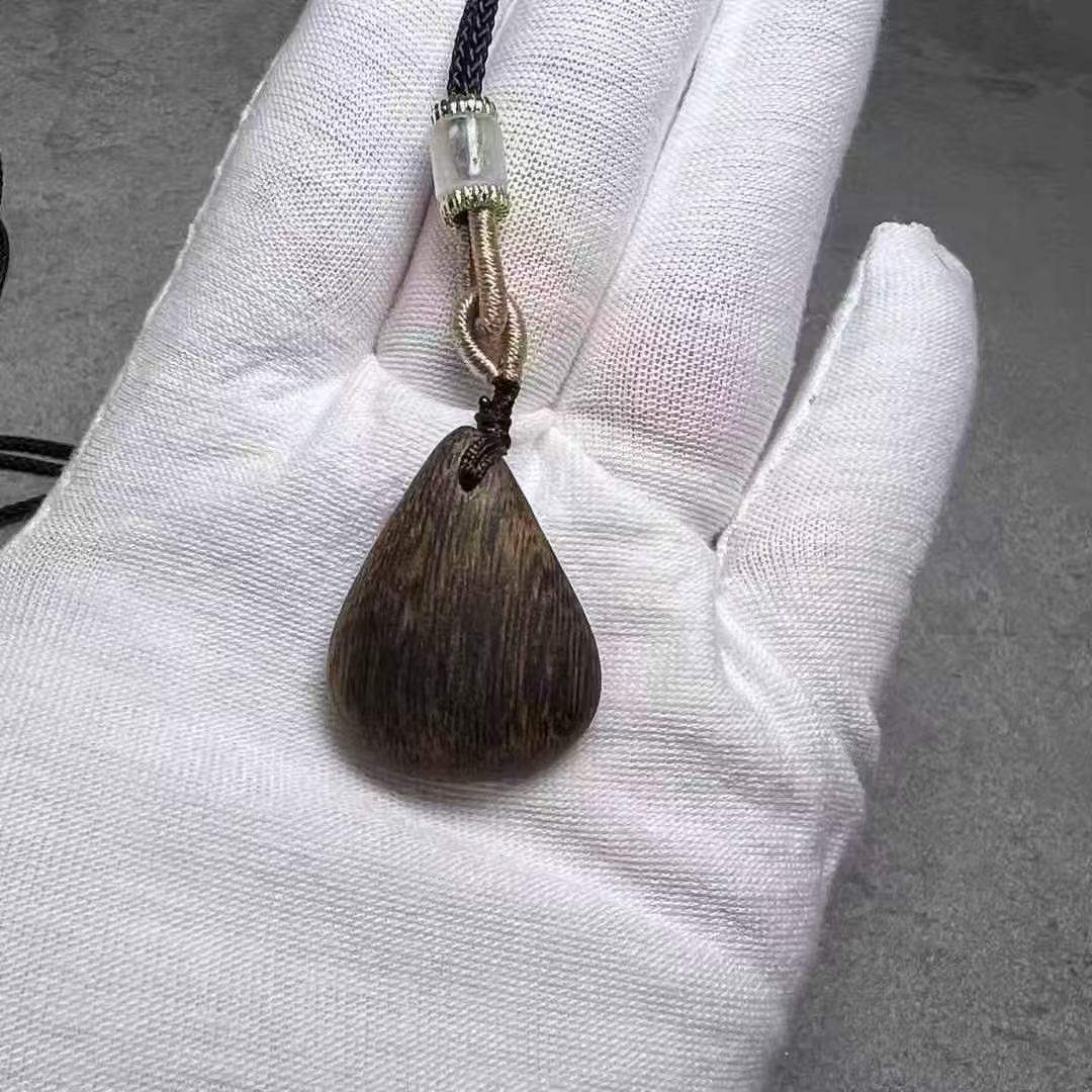 Natural Kynam agarwood Water Drop shape Pendant