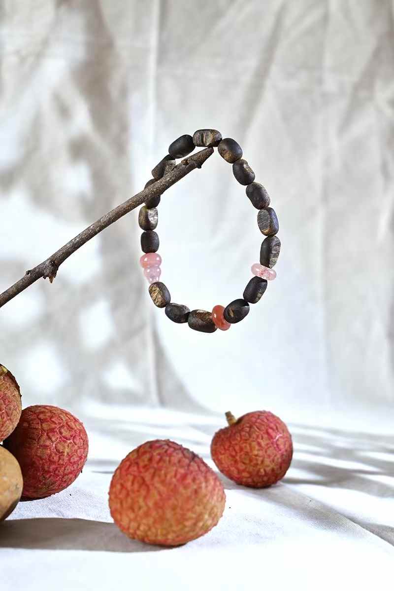 Women's beautiful sinking water green Qinan scar-leaving beads with Nanjiang red agate bracelet 7g dreamcrystal.sg
