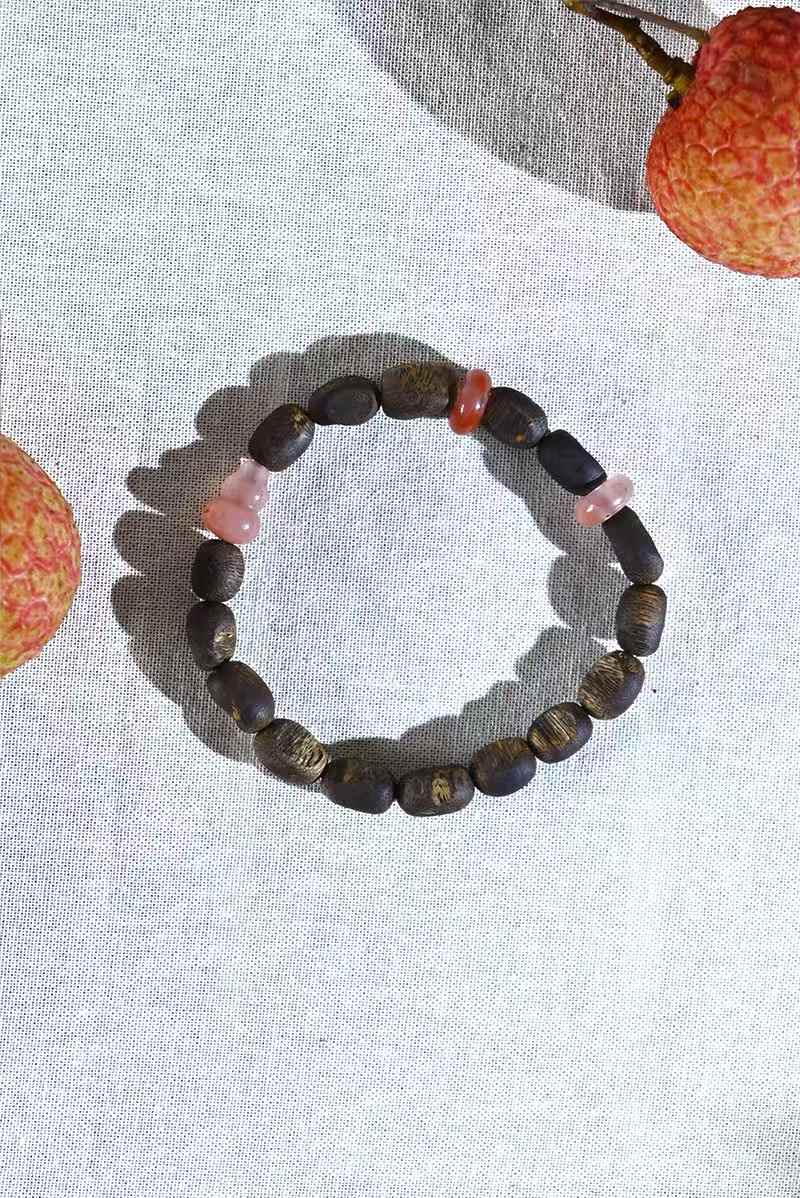 Women's beautiful sinking water green Qinan scar-leaving beads with Nanjiang red agate bracelet 7g dreamcrystal.sg