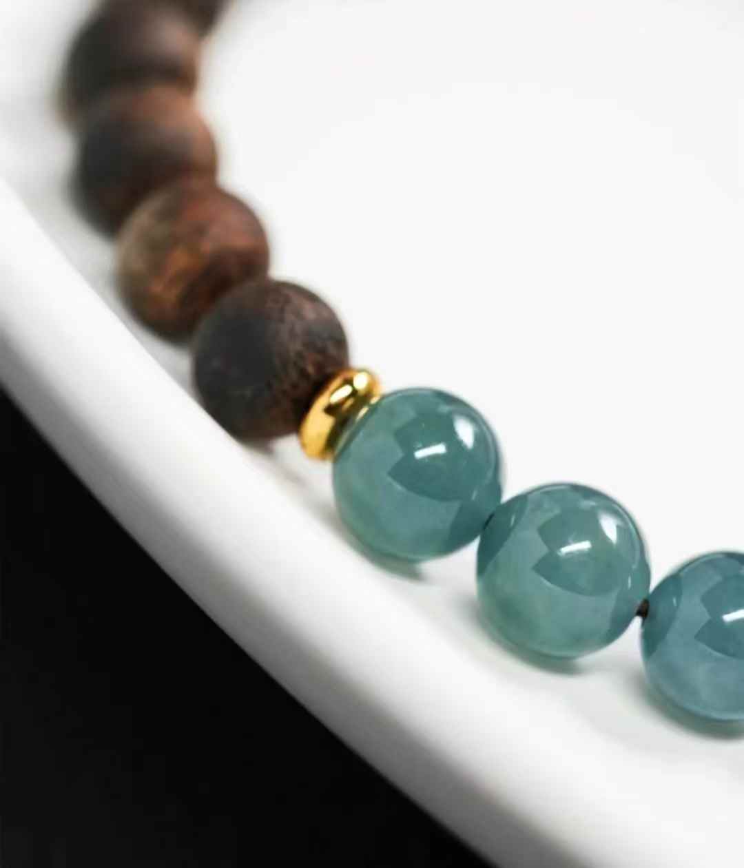 Natural Kynam Agarwood paired with blue water jade single-ring bracelet