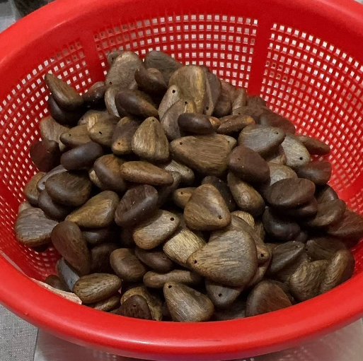 Natural Kynam Agarwood raw material for pendant/incense burning Sweet cool and refreshing honey flavor