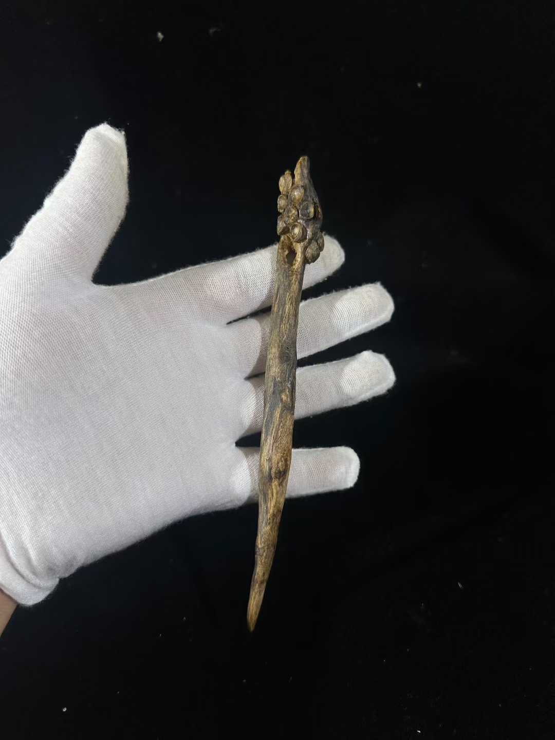 Natural Agarwood hairpin Ancient  Retro style