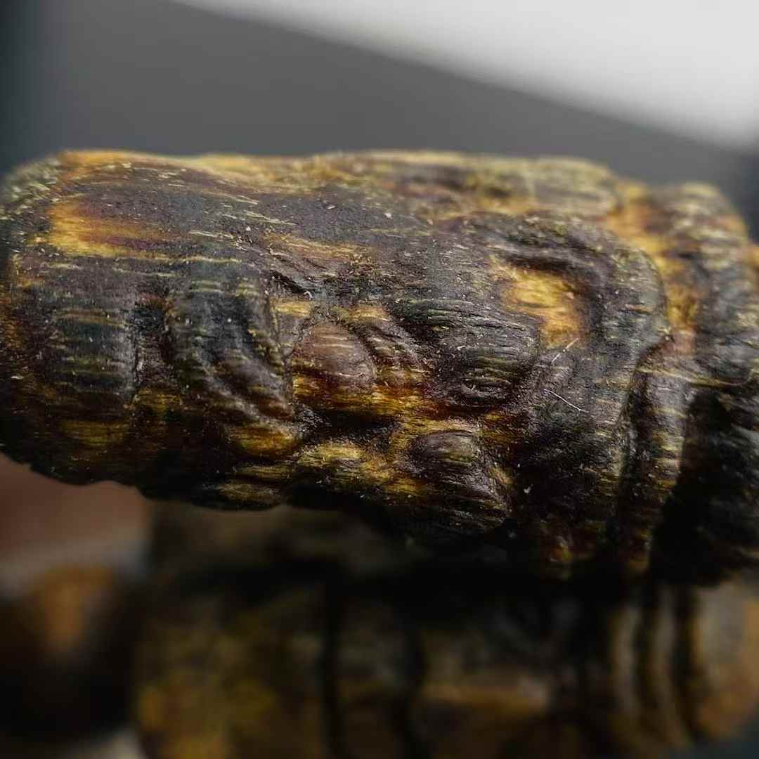 Kynam Agarwood Buddha head of Arhat, 9.9 points submerged, Hand-carved