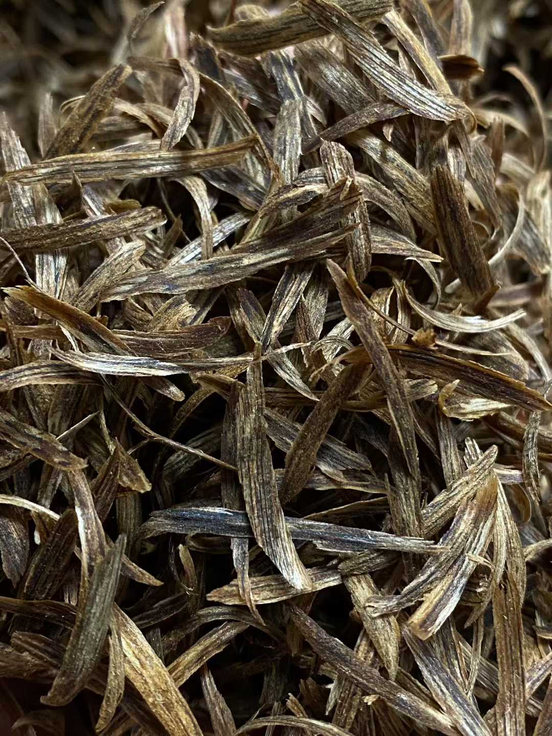 Natural Kynam Agarwood chips raw materials High oil for Fragrance/Drinking/Tea/Soup/Sachet