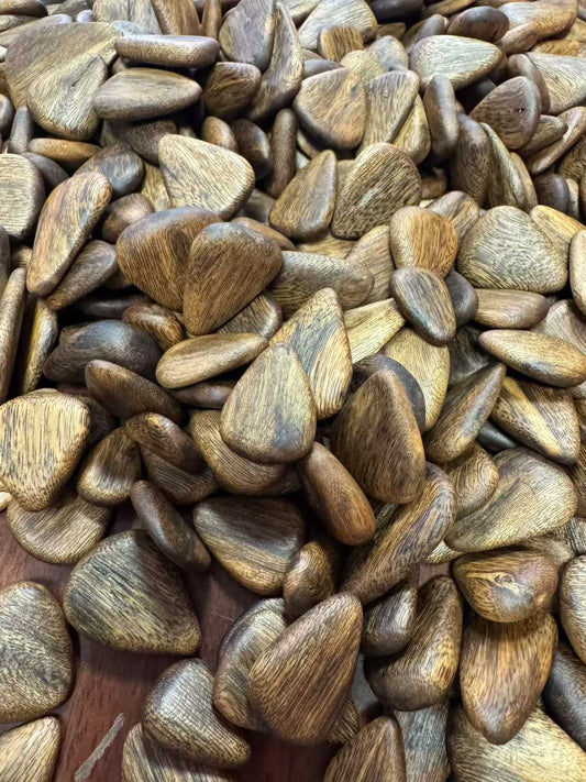 Natural Kynam Agarwood raw material for pendant/incense burning Sweet cool and refreshing honey flavor
