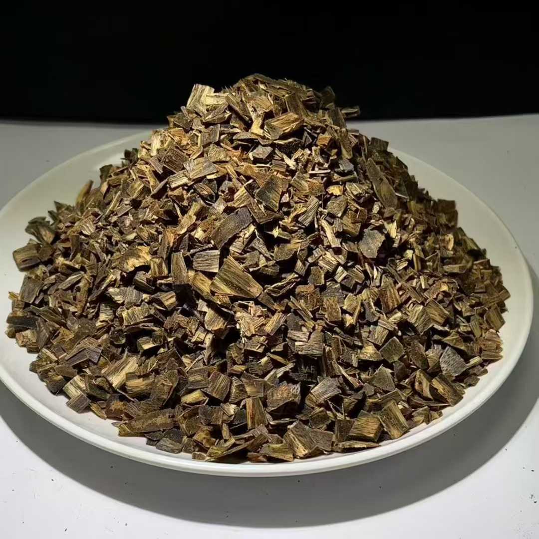 Kynam Agarwood  sinking water grade pieces for fragrance