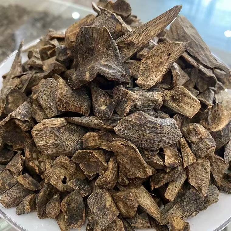 خشب العود الفاخر من تشنشيانغ، مادة البخور الغارقة في الماء، رائحة منعشة وباردة 1 كجم