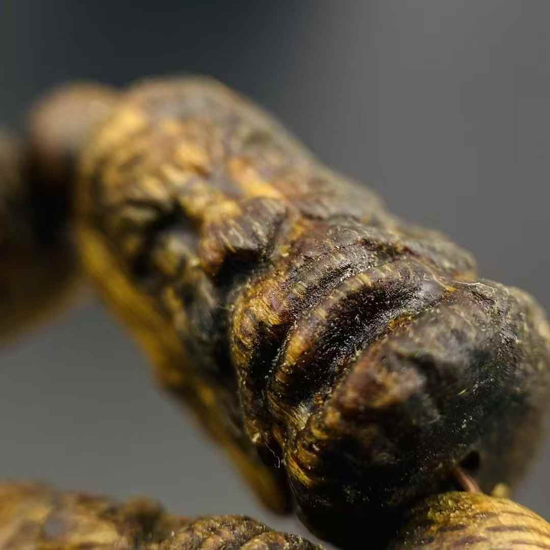 Kynam Agarwood Buddha head of Arhat, 9.9 points submerged, Hand-carved