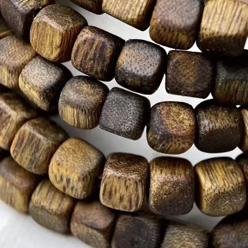 Kynam Agarwood cube-shaped bead bracelet size 5-6-7-8 mm sweet and cool scent