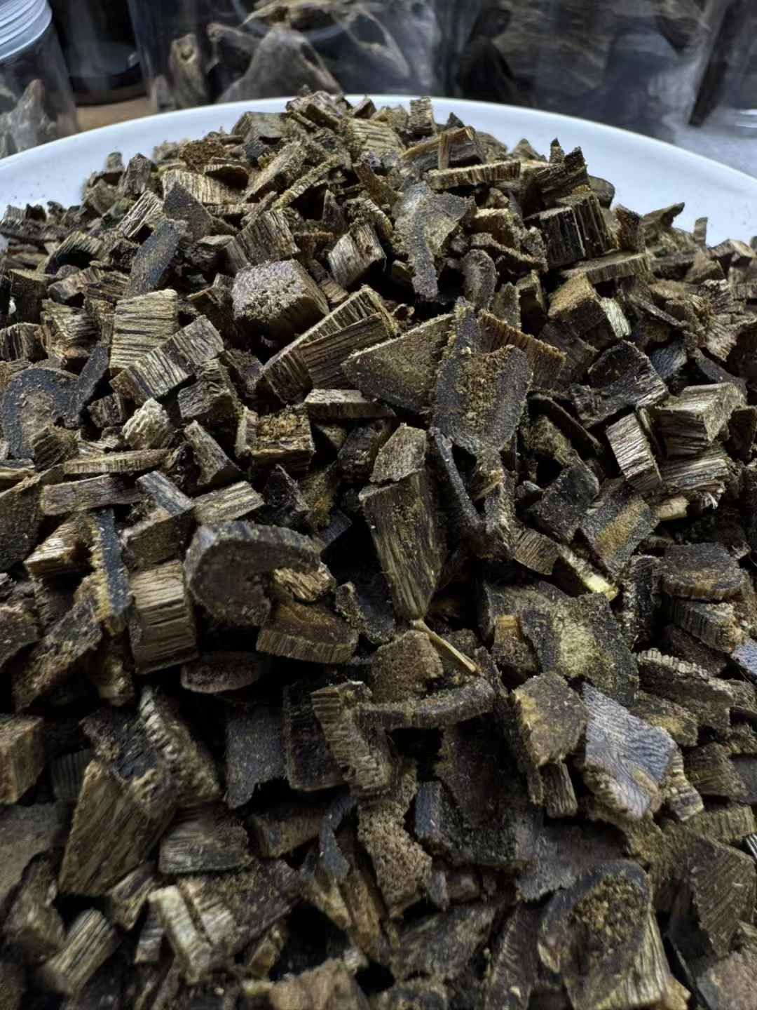 Kynam Agarwood high oil raw material 1kg for Fragrance