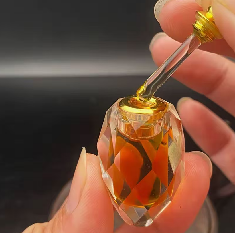 Natural Kynam essential oil  100% pure 1.8g crystal pendant - wearable and portable