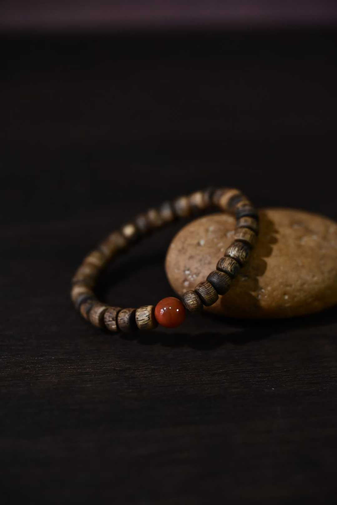 Kynam Agarwood Red Agate DIY design Bracelet 6g+